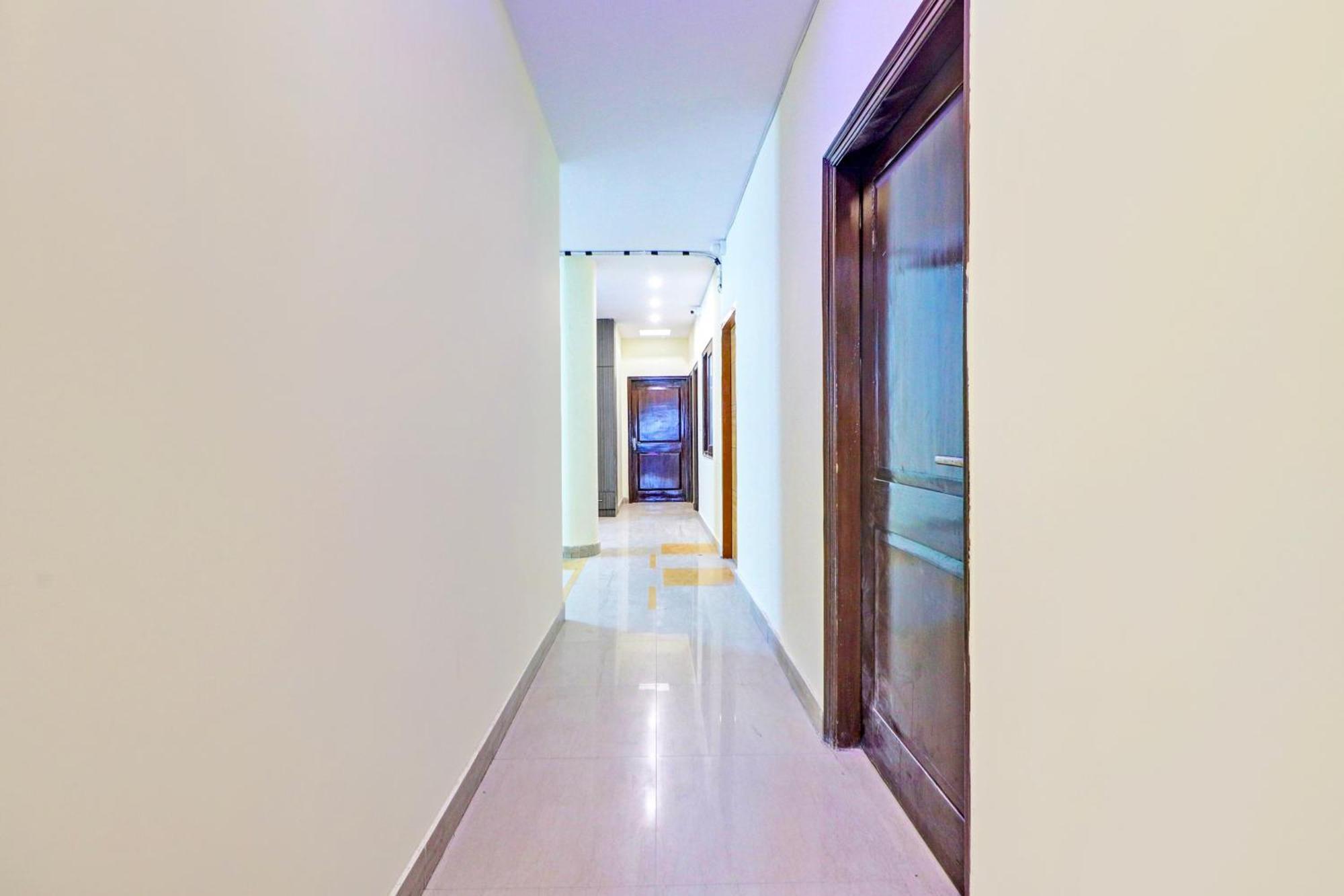 Hotel O Mansarover Inn Нью-Дели Экстерьер фото